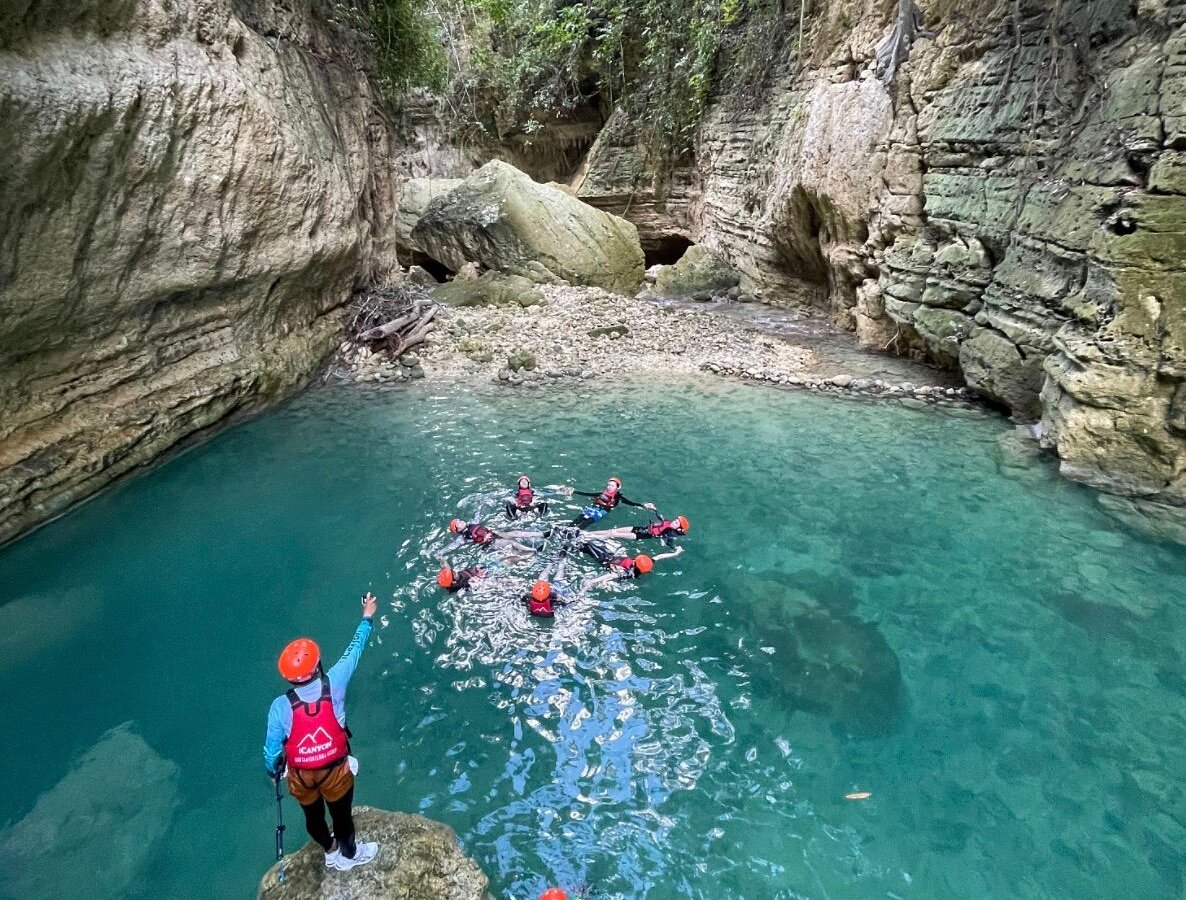 Kawasan Falls With Canyoneering Day Tour