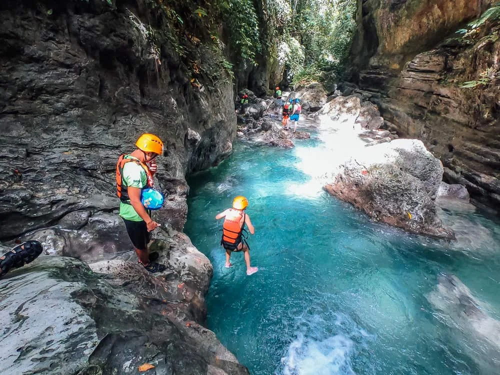 3Days 2nights City, Moalboal + Oslob